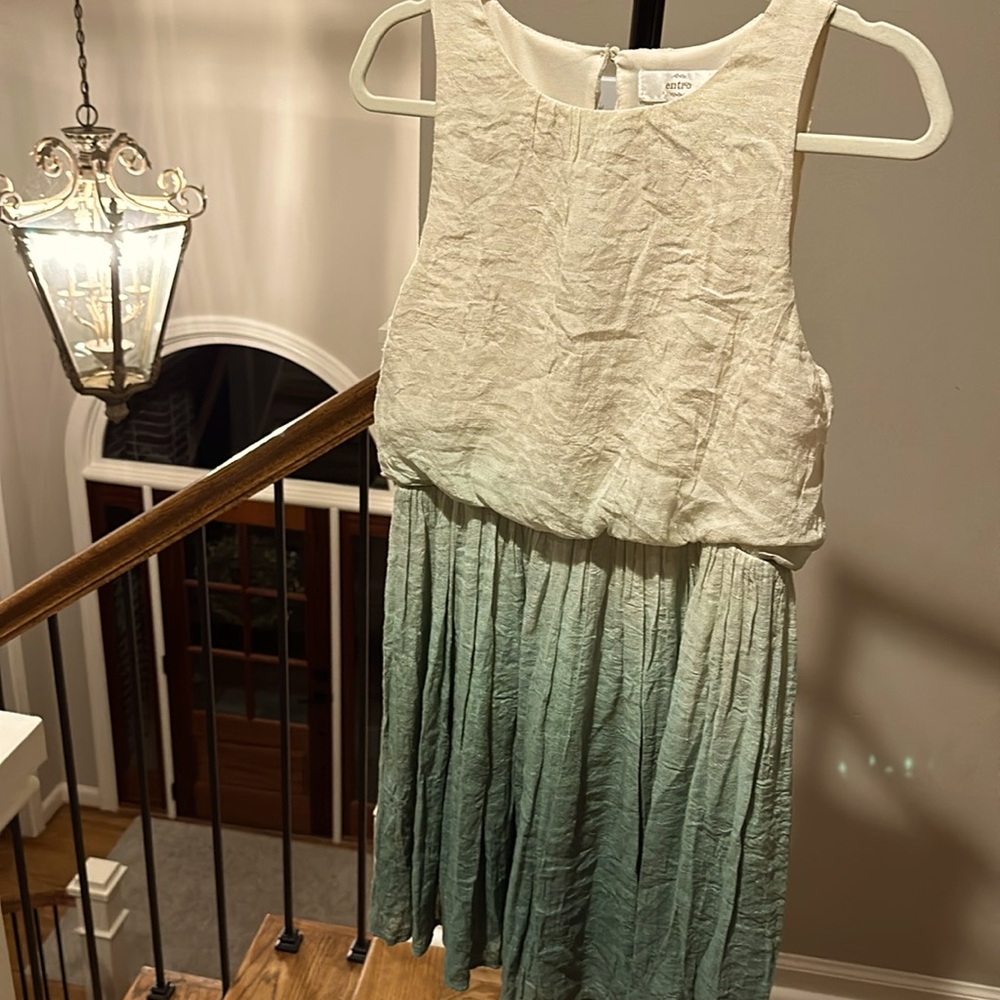 Entro size Medium lined ombré elastic empire waist mini dress EUC